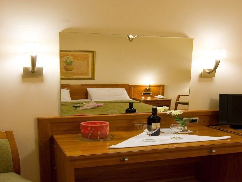 Lito Hotel Kymi Ngoại thất bức ảnh